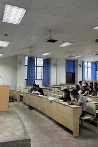 音乐学院2021级音乐学（师范）见习工作有序进行