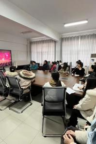 音乐学院组织师生参加中国艺术大讲堂活动